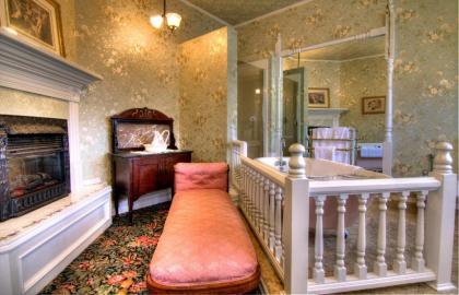 Gingerbread Mansion - image 15