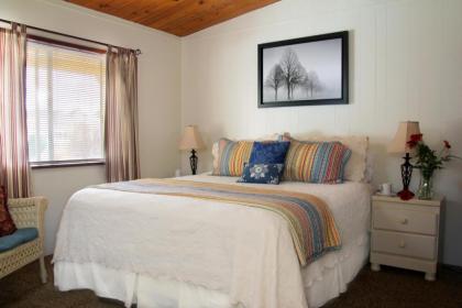 Redwood Suites - image 11