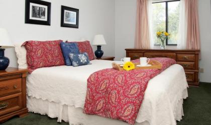Redwood Suites - image 13