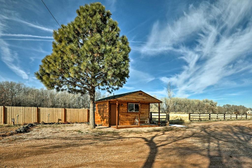 Cozy Fillmore Studio Cabin near Fishlake Forest! - image 5