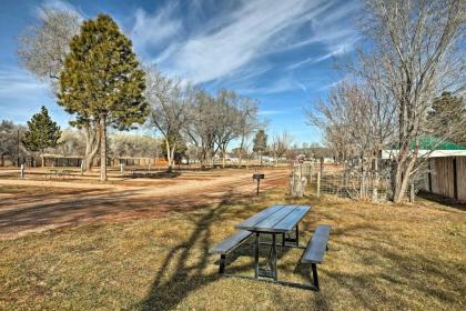 Cozy Fillmore Studio Cabin near Fishlake Forest! - image 6