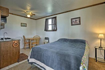 Cozy Fillmore Studio Cabin near Fishlake Forest! - image 9