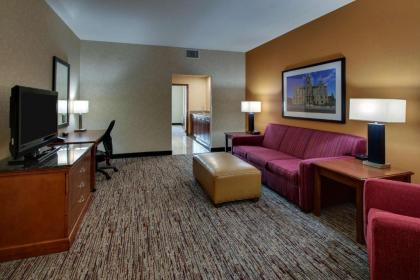 Drury Inn & Suites Findlay - image 15