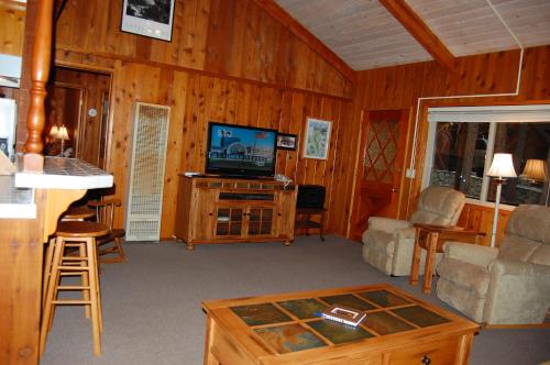 30A Dunnings Retreat - image 4