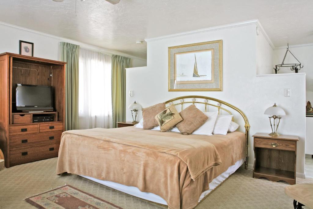 Peninsula Park-View Resort - image 4