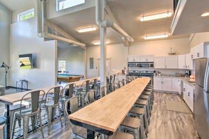 3600 Sq Ft House with Game Room - on Bear Lakefront - image 2