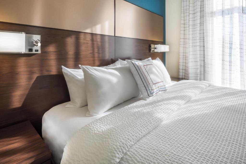 Residence Inn by Marriott Fishkill - image 7