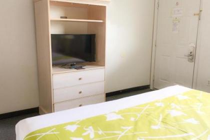 Sunstyle Suites - image 10