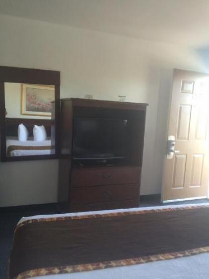 Sunstyle Suites - image 2