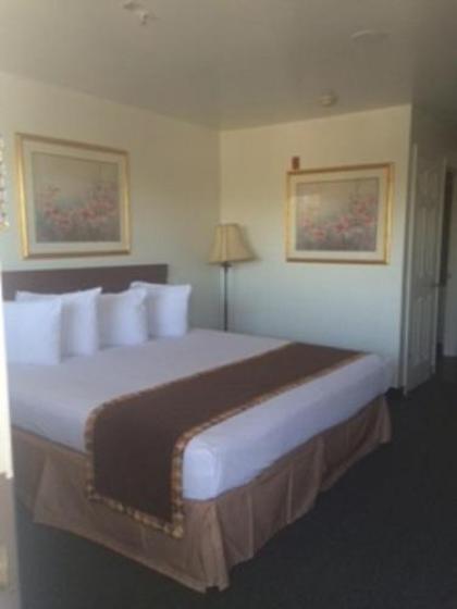 Sunstyle Suites - image 5