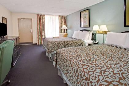 Days Inn by Wyndham Orlando Airport Florida Mall - image 7