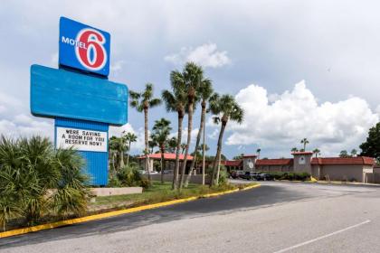 motel 6 Spring Hill FL   Weeki Wachee Spring Hill Florida