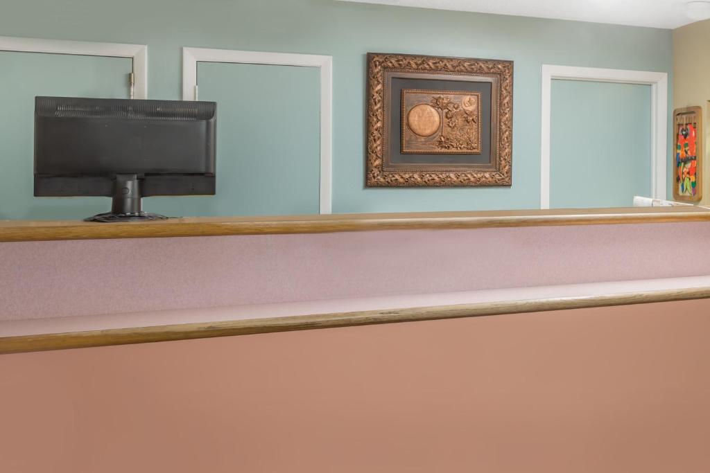 Redfinn Inn - image 5