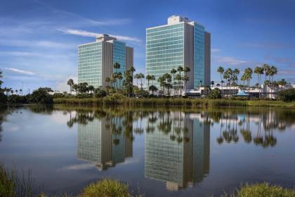 Doubletree by Hilton at the Entrance to Universal Orlando Florida