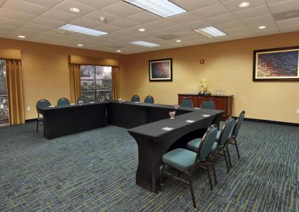 Hampton Inn Cocoa Beach - image 2