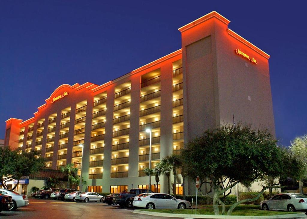 Hampton Inn Cocoa Beach - image 4