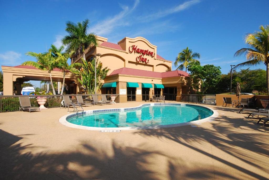 Hampton Inn Fort Myers-Airport & I-75 - main image