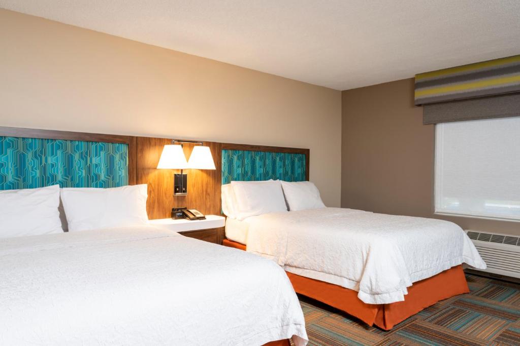 Hampton Inn & Suites Fort Myers-Colonial Boulevard - image 4