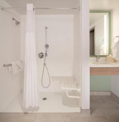 Hilton Garden Inn Jacksonville JTB/Deerwood Park - image 3