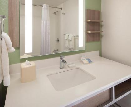 Hilton Garden Inn Jacksonville JTB/Deerwood Park - image 4