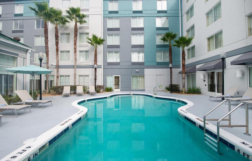 Hilton Garden Inn Jacksonville JTB/Deerwood Park - image 5