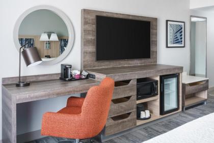 Hampton Inn & Suites Tampa Ybor City Downtown - image 5