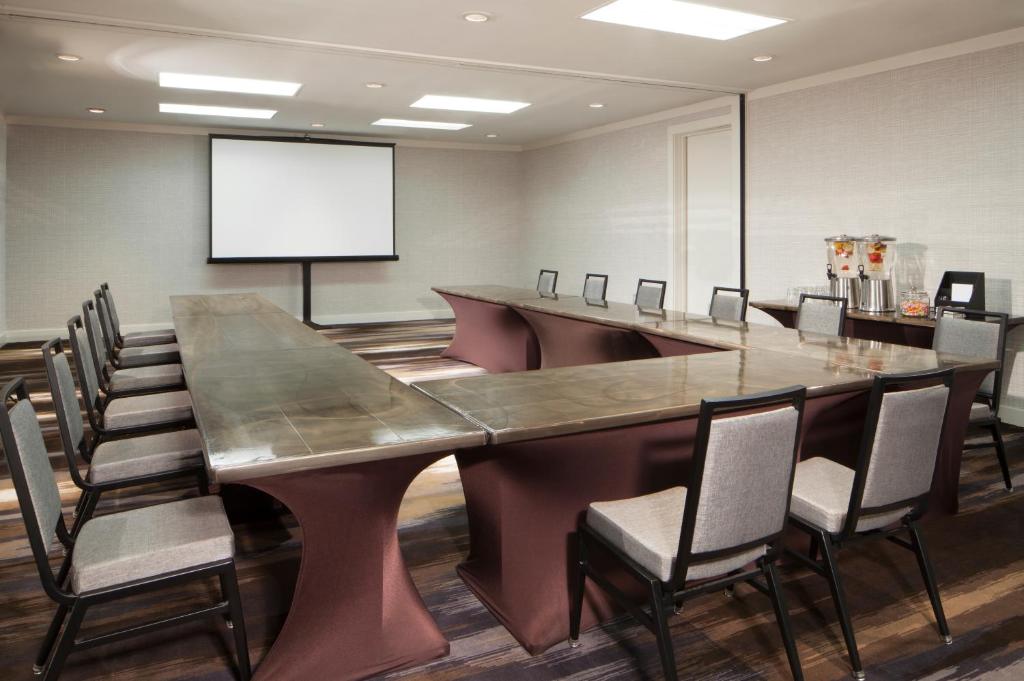 Hilton Tampa Airport Westshore - image 4