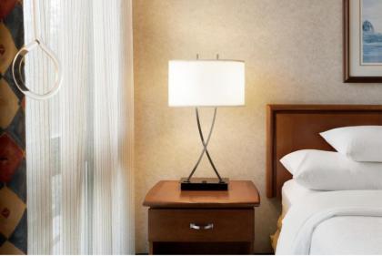 Embassy Suites Tampa - USF / Busch Gardens - image 2