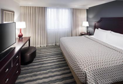 Embassy Suites Tampa - Brandon - image 3