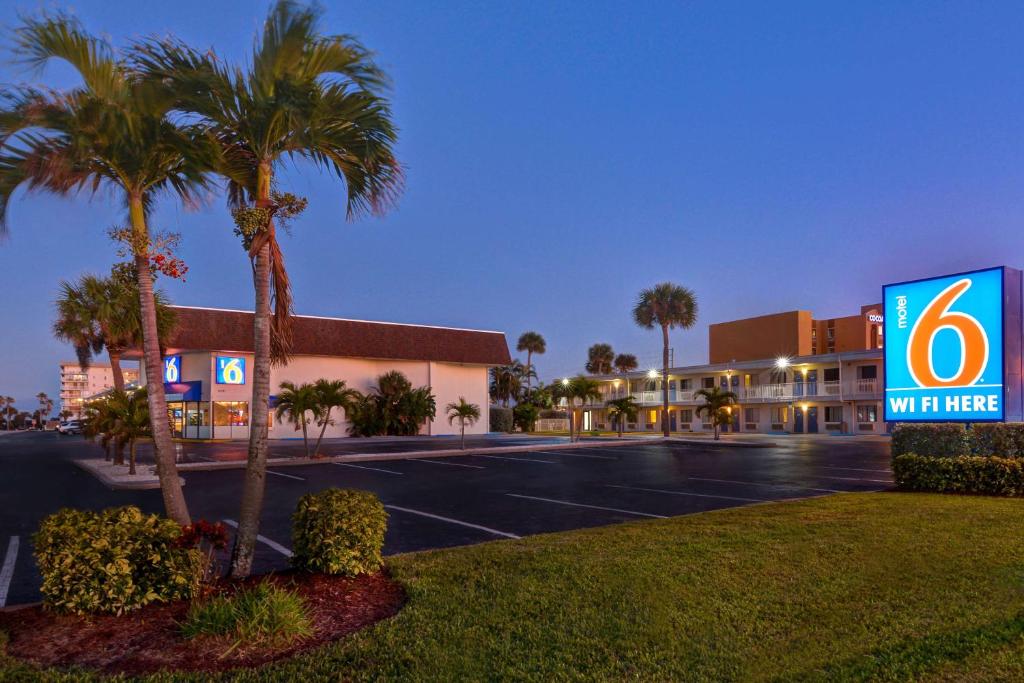 Motel 6-Cocoa Beach FL - main image