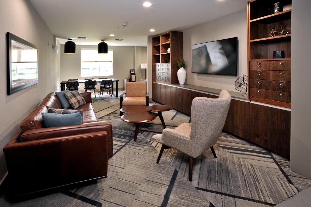 Four Points by Sheraton Fort Lauderdale Airport - Dania Beach - image 4