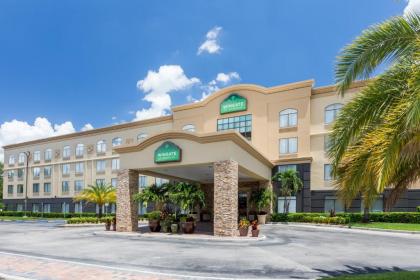 Wingate By Wyndham Convention Ctr Closest Universal Orlando