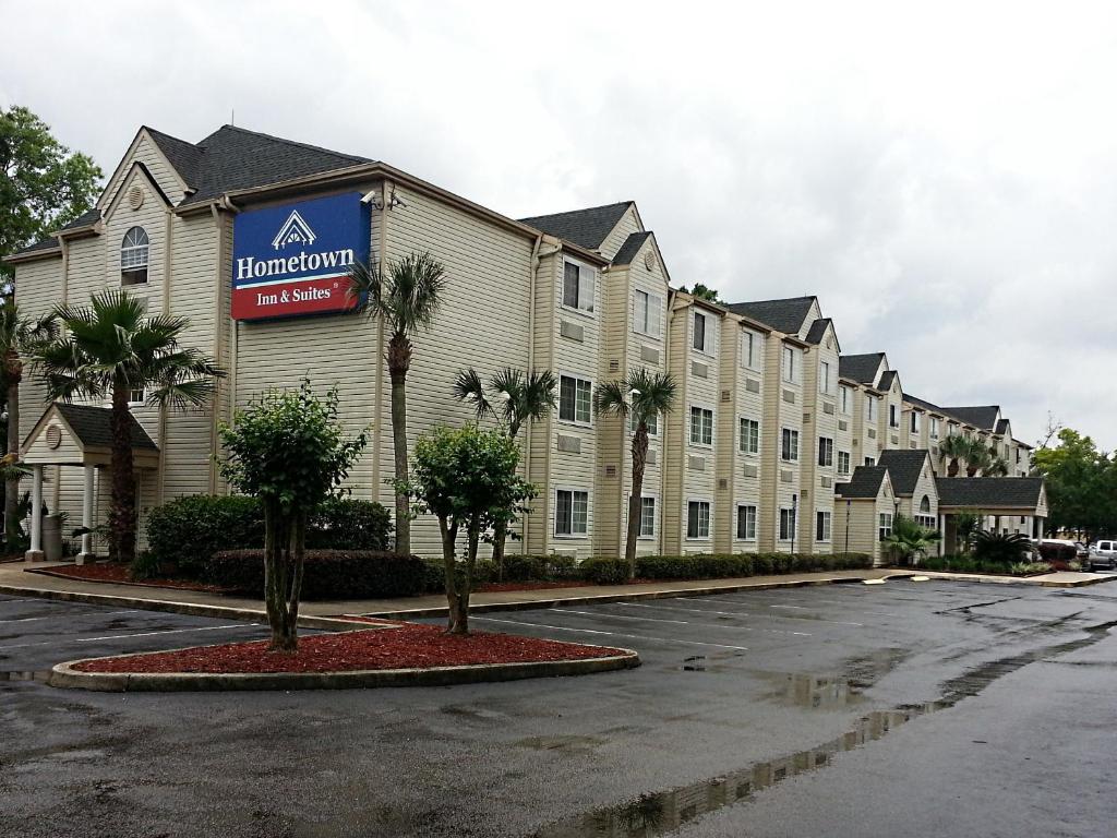 Hometown Inn & Suites Jacksonville Butler Blvd./Southpoint - main image