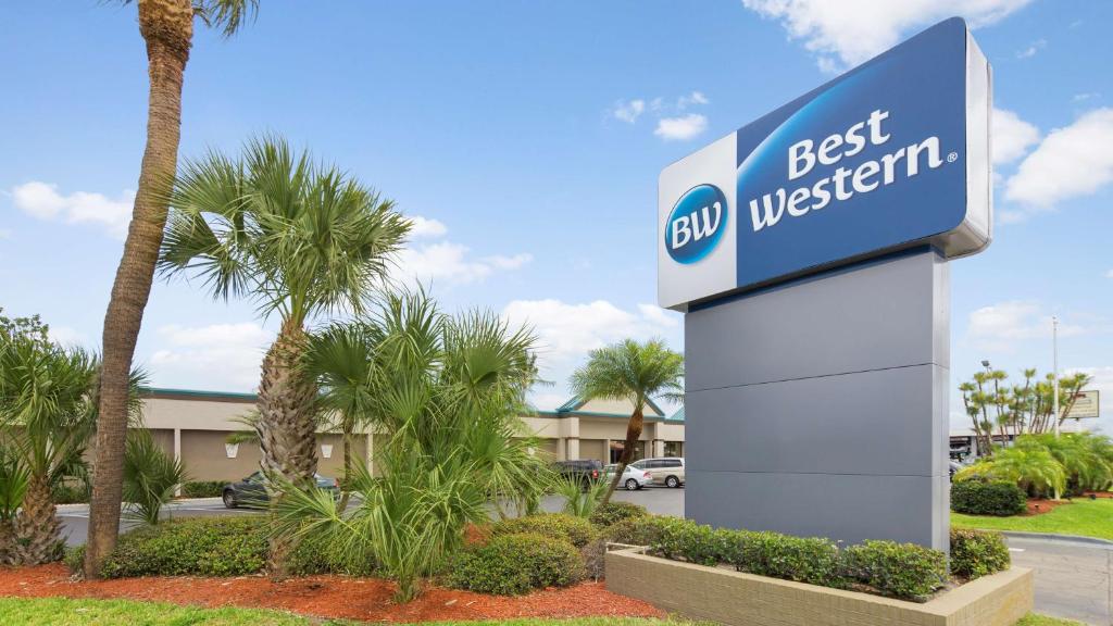 Best Western Downtown Stuart - image 3