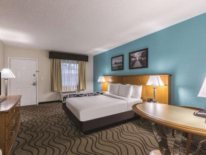 La Quinta Inn by Wyndham Cocoa Beach-Port Canaveral - image 2