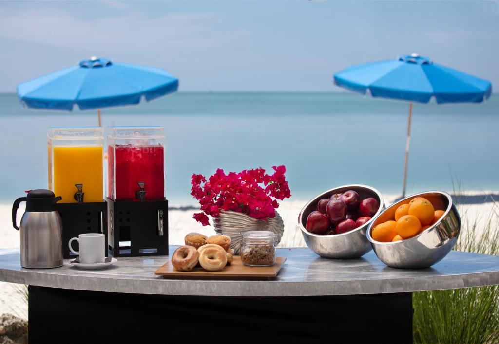 Pelican Cove Resort & Marina - image 2