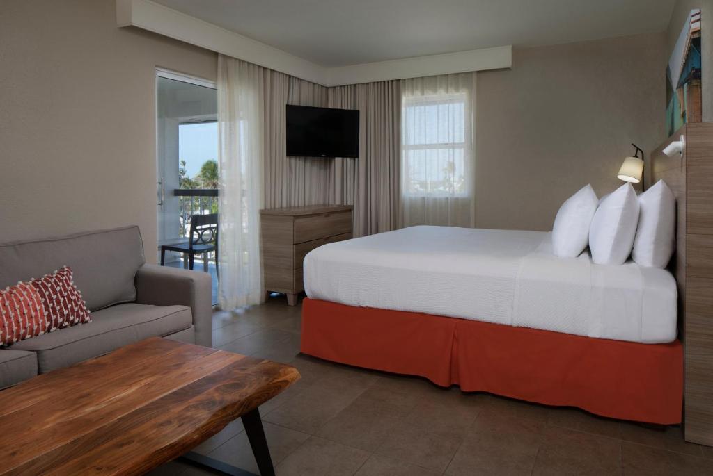 Pelican Cove Resort & Marina - image 3