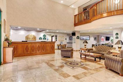 Holiday Inn Tampa North - image 2