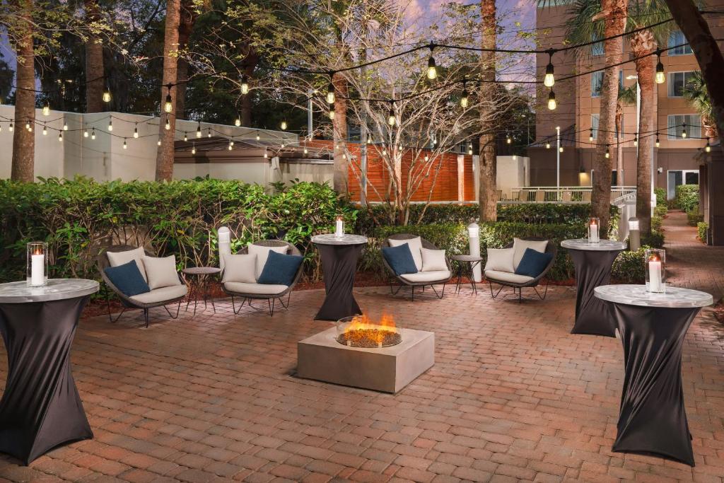 Courtyard by Marriott Orlando Downtown - image 5