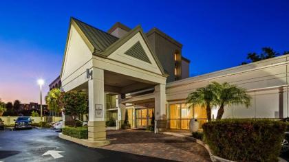 Best Western Plus Windsor Inn