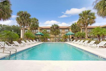 Baymont by Wyndham Kissimmee