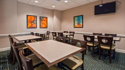 Best Western Cocoa Beach Hotel & Suites - image 2