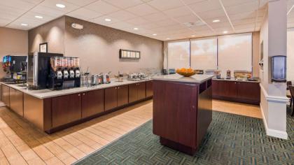 Best Western Cocoa Beach Hotel & Suites - image 3