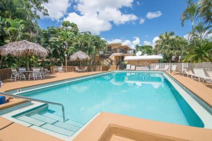The Fairways Inn of Naples - image 2