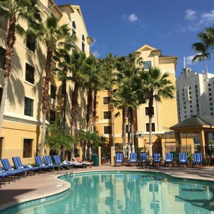 staySky Suites I-Drive Orlando Near Universal - image 2