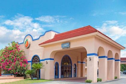 travelodge Suites by Wyndham Orange Kissimmee Florida