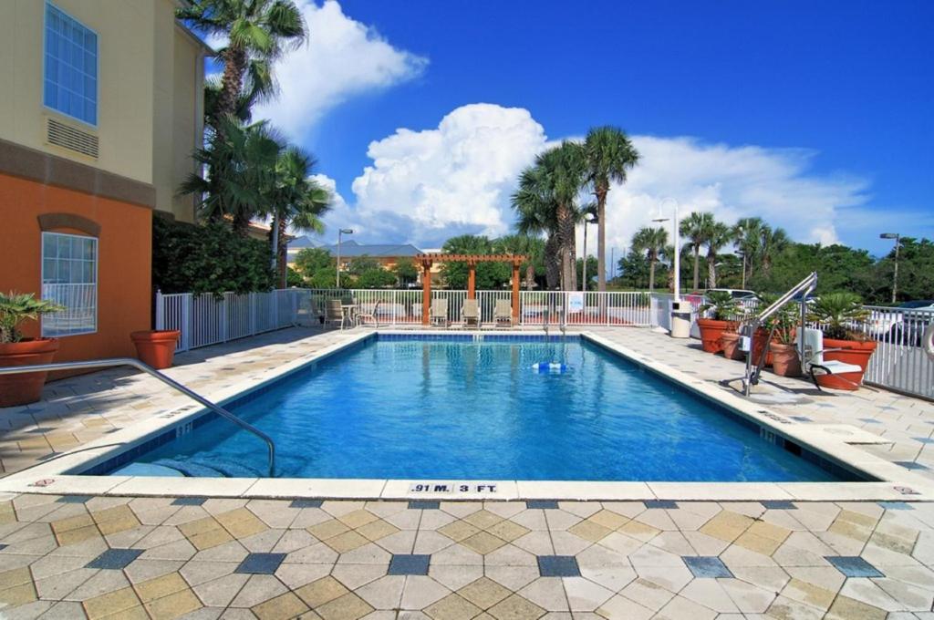 Holiday Inn Express Destin E - Commons Mall Area an IHG Hotel - main image