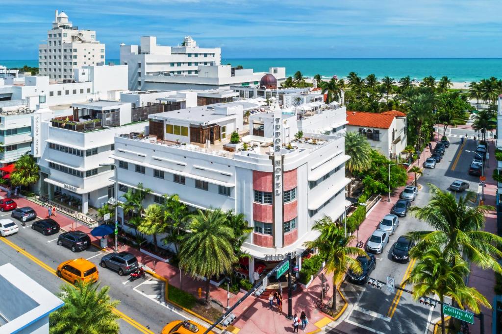 Dream South Beach - main image