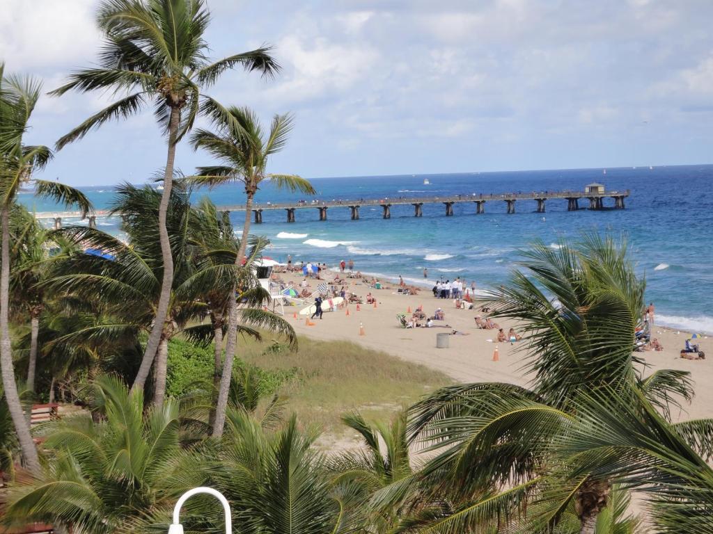 Oceans Beach Resort & Suites - image 4