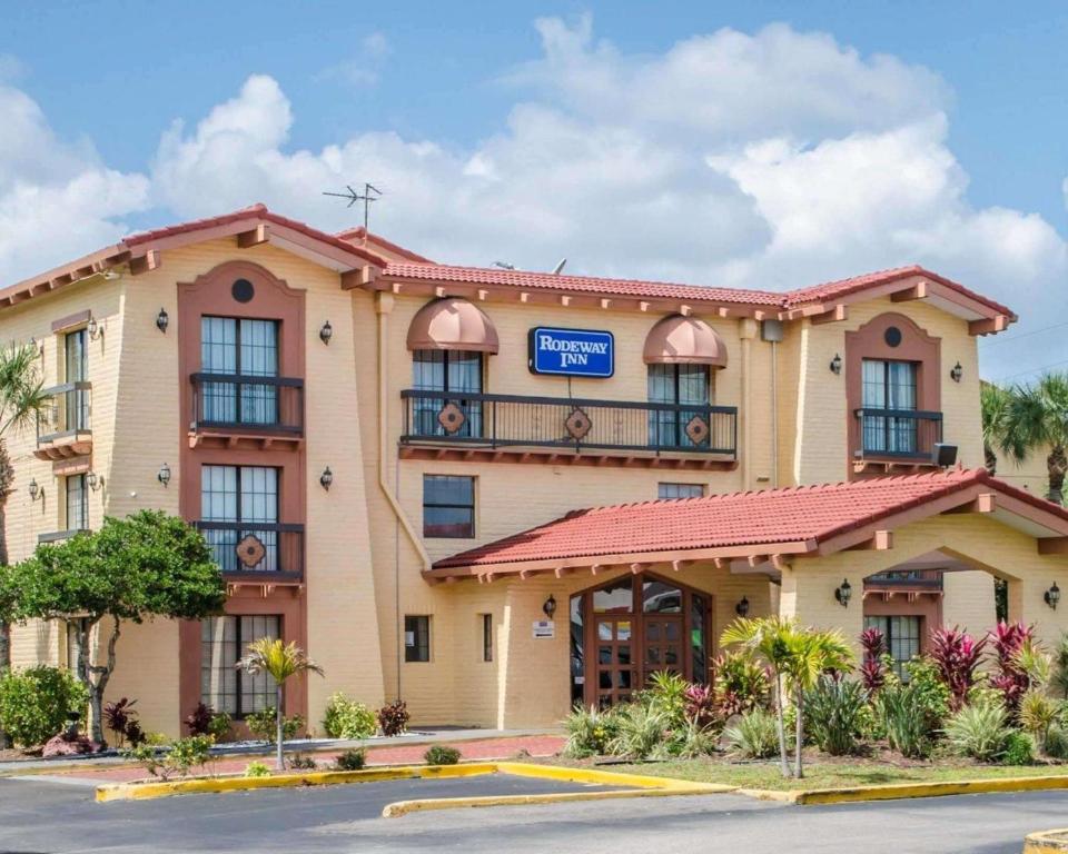 Rodeway Inn Tampa Ybor City - main image